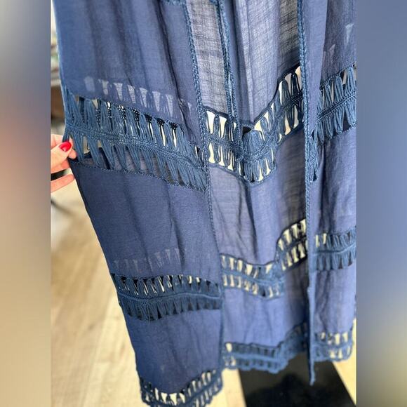 Neiman Marcus crochet cover up! Size M - Picture 3 of 6